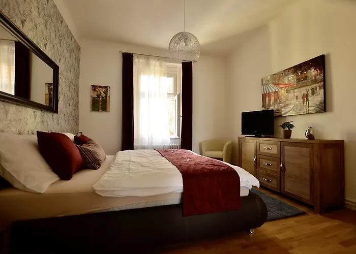 Beautiful In Apartment Prag